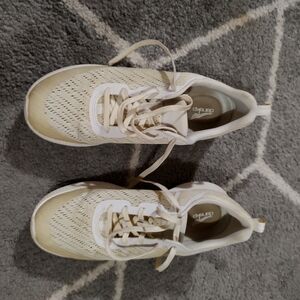 Dansko Sneakers. Size 39. Good Used Condition